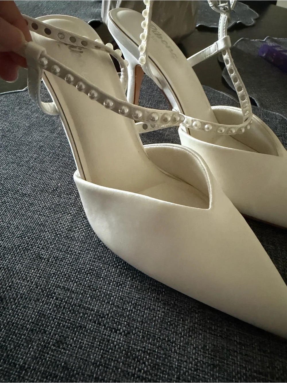 Women's White Pointed Toe Slingback Heels with Pearl Detail